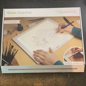 Cricut BrightPad Rose Edition Like New